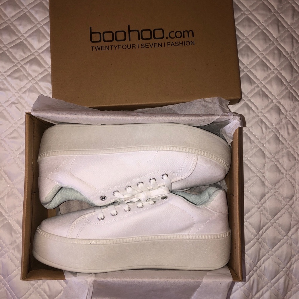 Boohoo sneakers